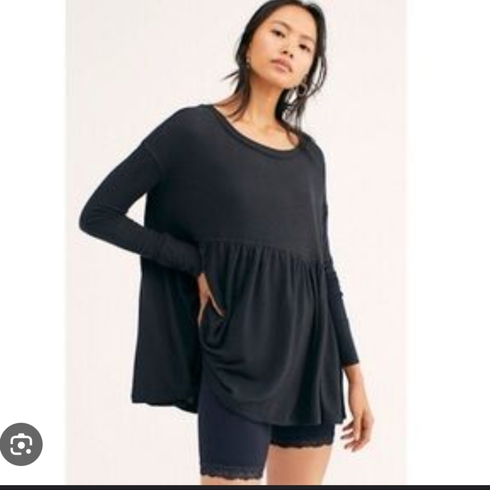 Free People Long Sleeve Black Peplum Top – Size M